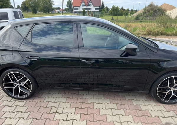 Seat Leon cena 77000 przebieg: 54000, rok produkcji 2019 z Tomaszów Lubelski małe 67